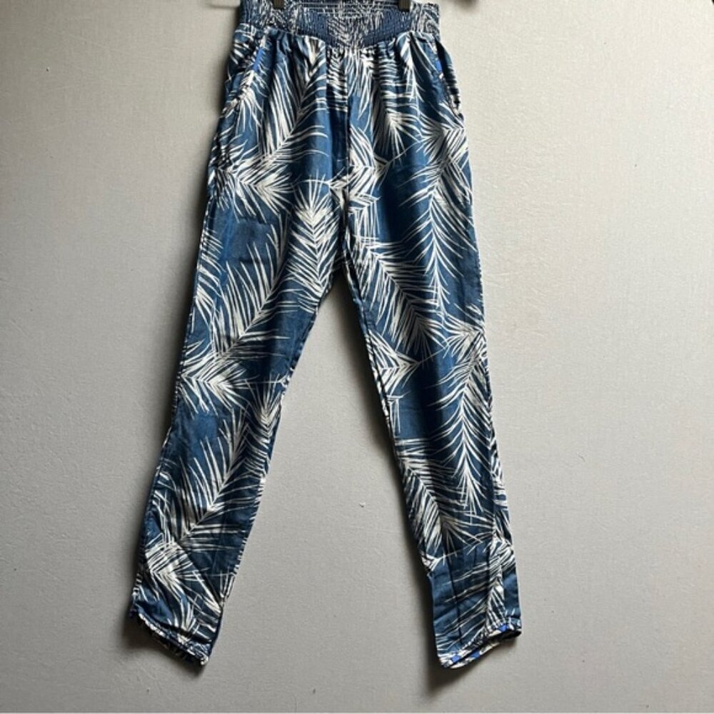 Maaji Blue & White Tropical Pattern Mid Rise Beach Pants S/M